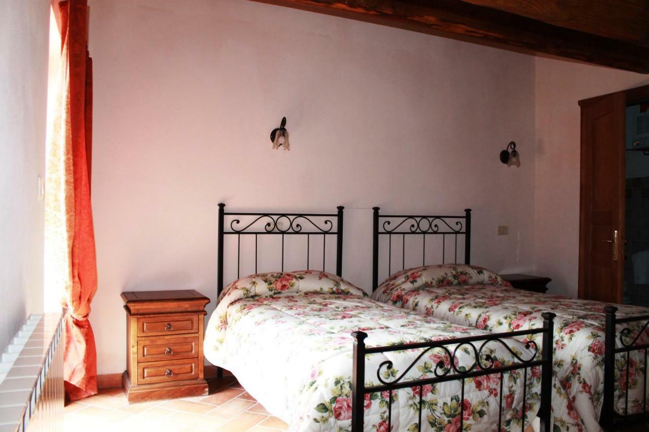 La Casa Del Calzolaio Hotell Radicofani Eksteriør bilde