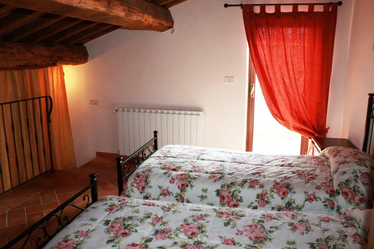 La Casa Del Calzolaio Hotell Radicofani Eksteriør bilde